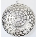 dekorativer Anhänger Metall silber glänzend bauchig mit geometrischem Muster